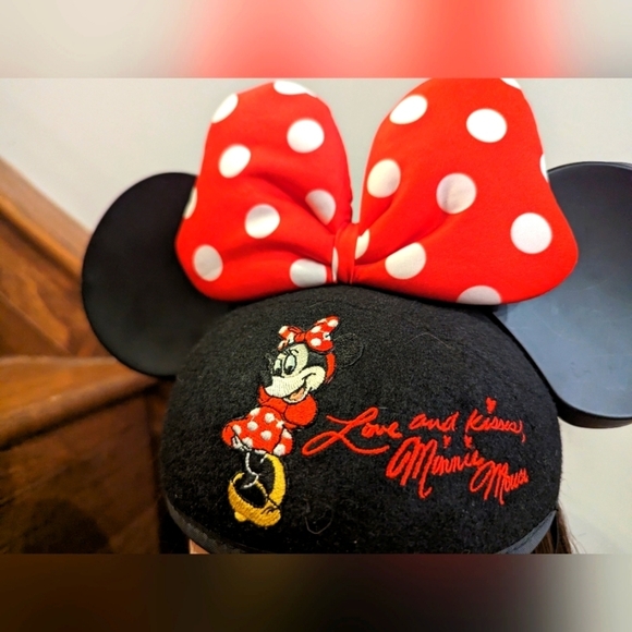 Authentic Disney Parks Minnie Mouse ears hat, Minnie Mouse Costume - Picture 3 of 8